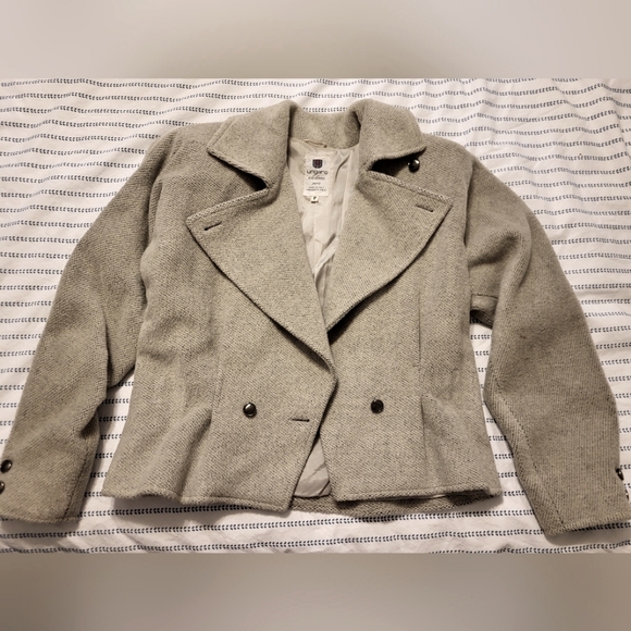 Ungaro Stylish Gray Double-Breasted Jacket - Picture 2 of 5